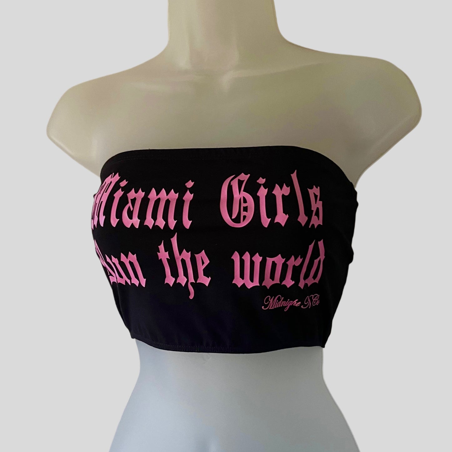 MIAMI GIRLS RUN THE WORLD Crop Top